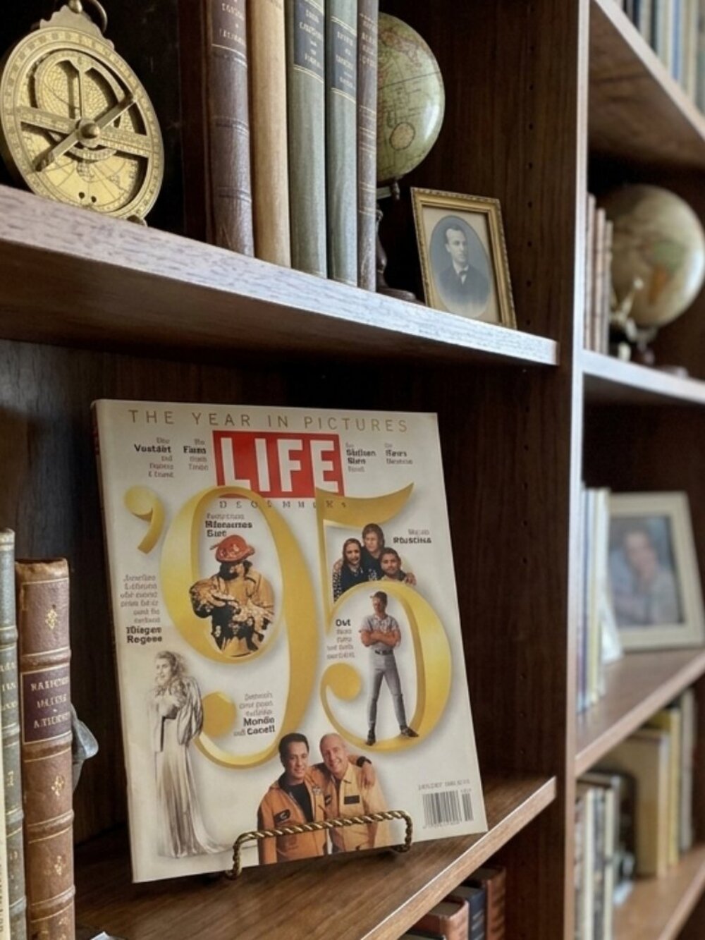 Vintage January 1996 LIFE Magazine "The Year in Pictures 1995" Great Condition!